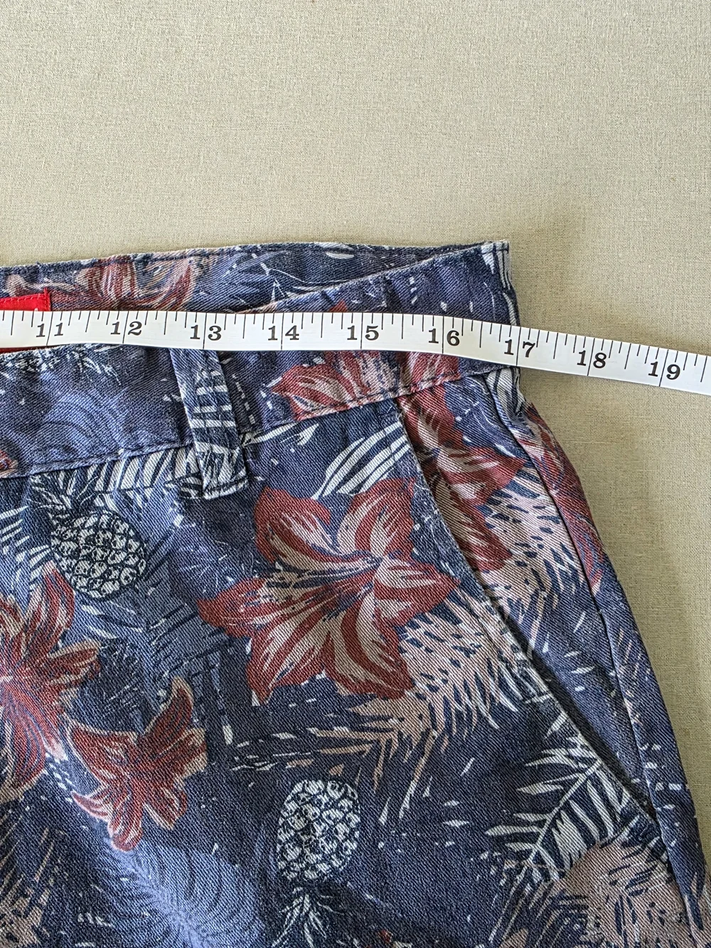 Bruno Milano Men's Tropical Floral Print Shorts Size 34 Cotton Vacation Beach